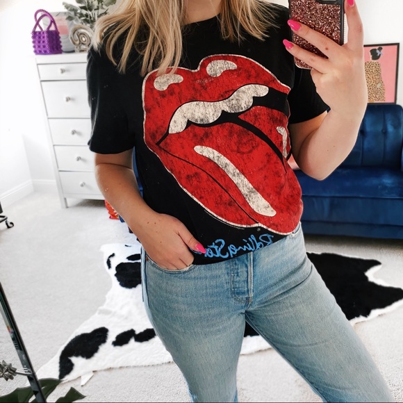 the Rolling Stones Tops - Rolling Stones black tongue graphic band t